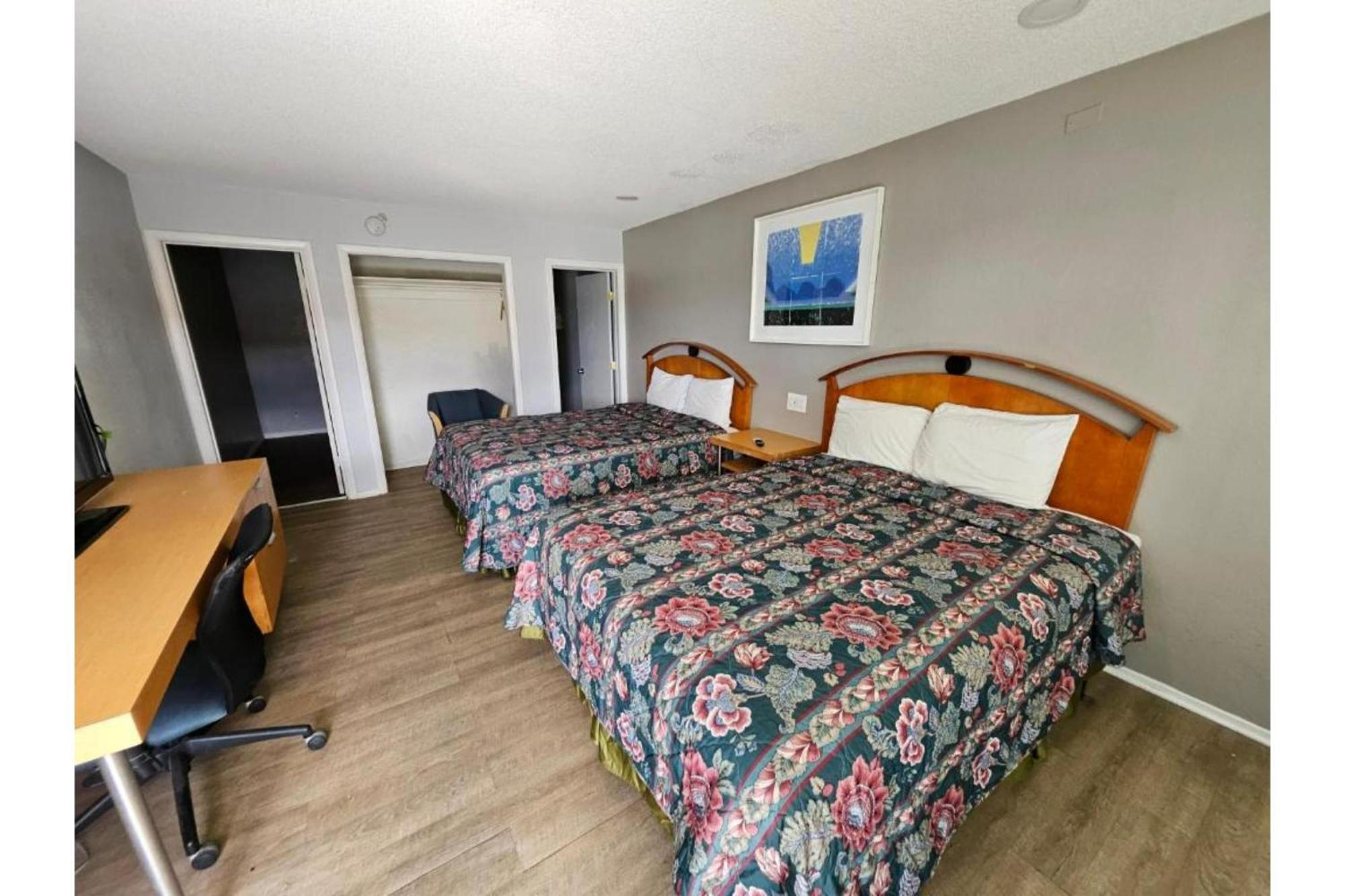 An Extended Hotel