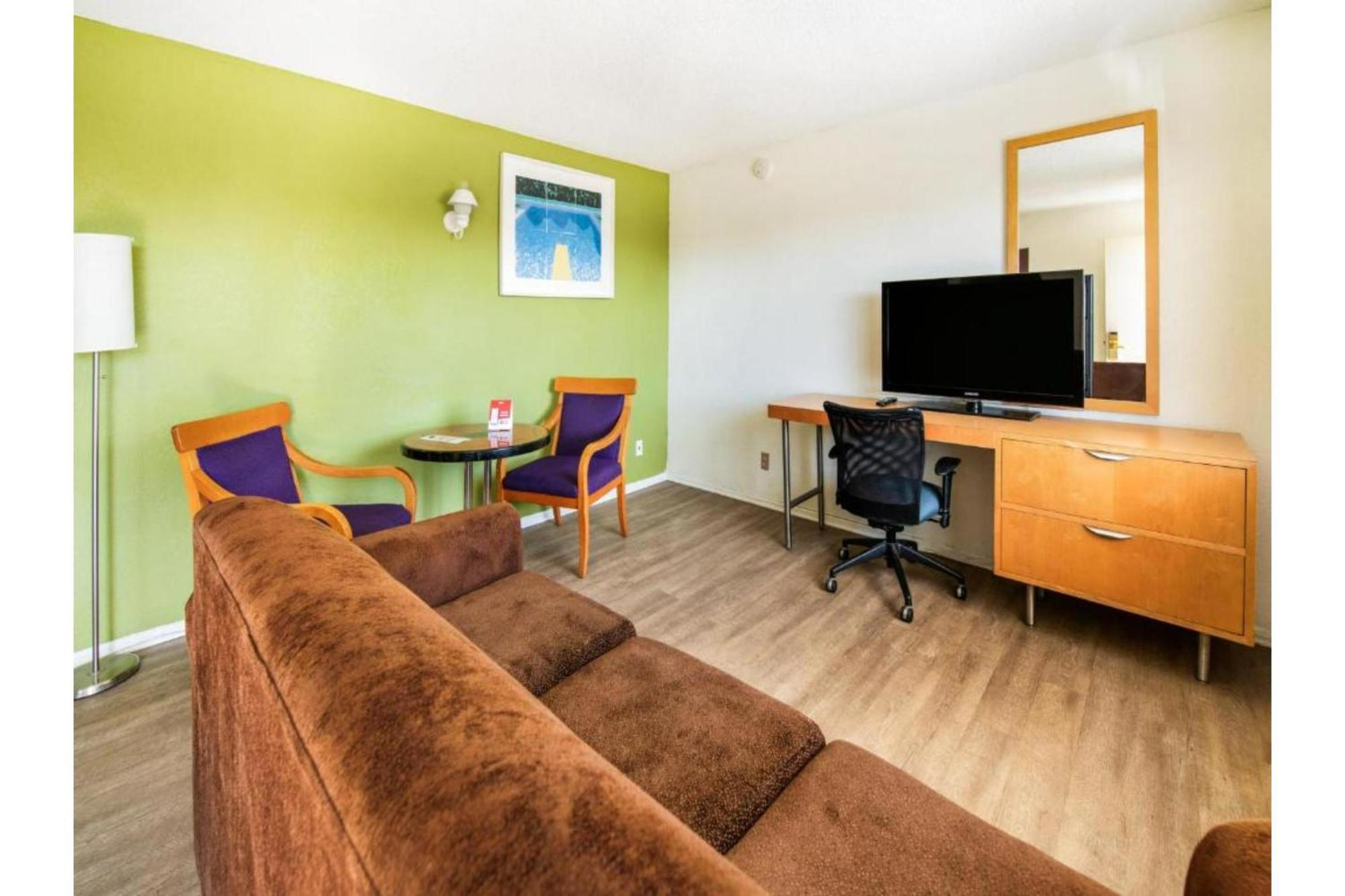 An Extended Hotel