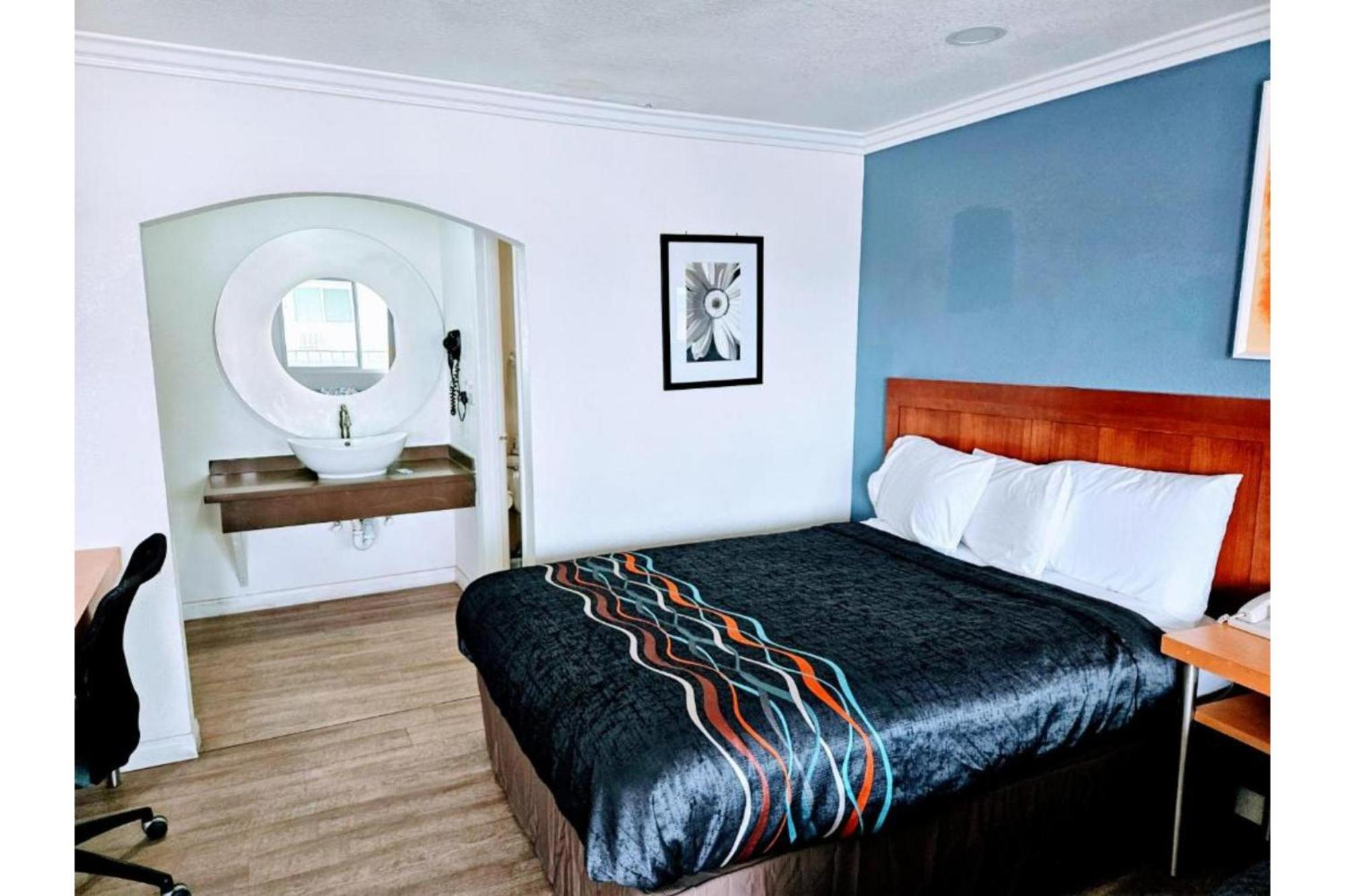 Hotel An Extended *
