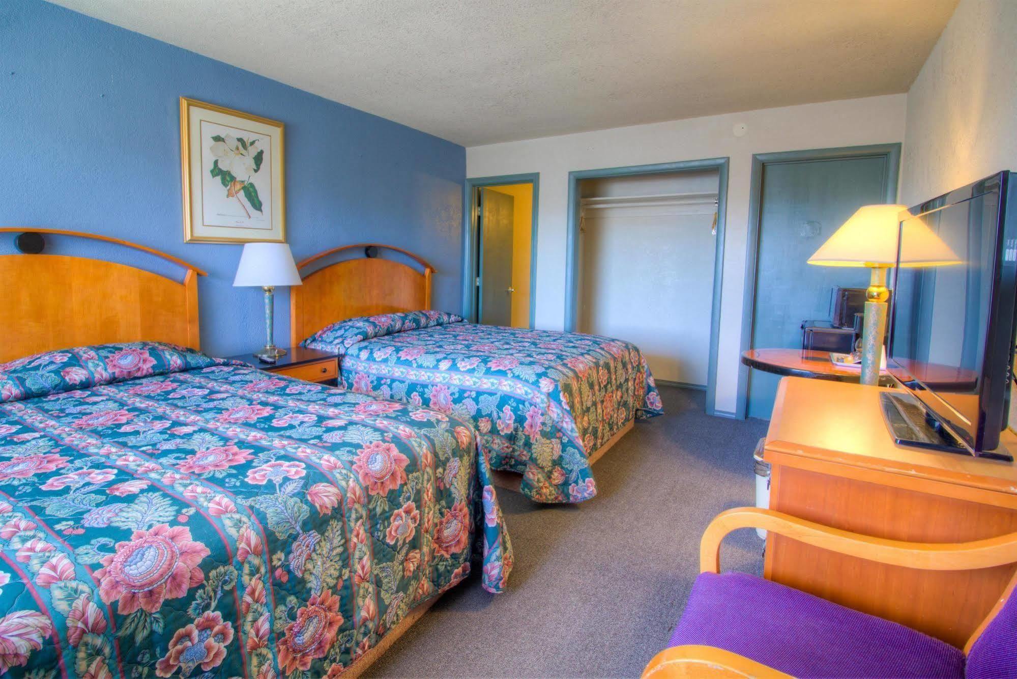 An Extended Hotel Ridgecrest